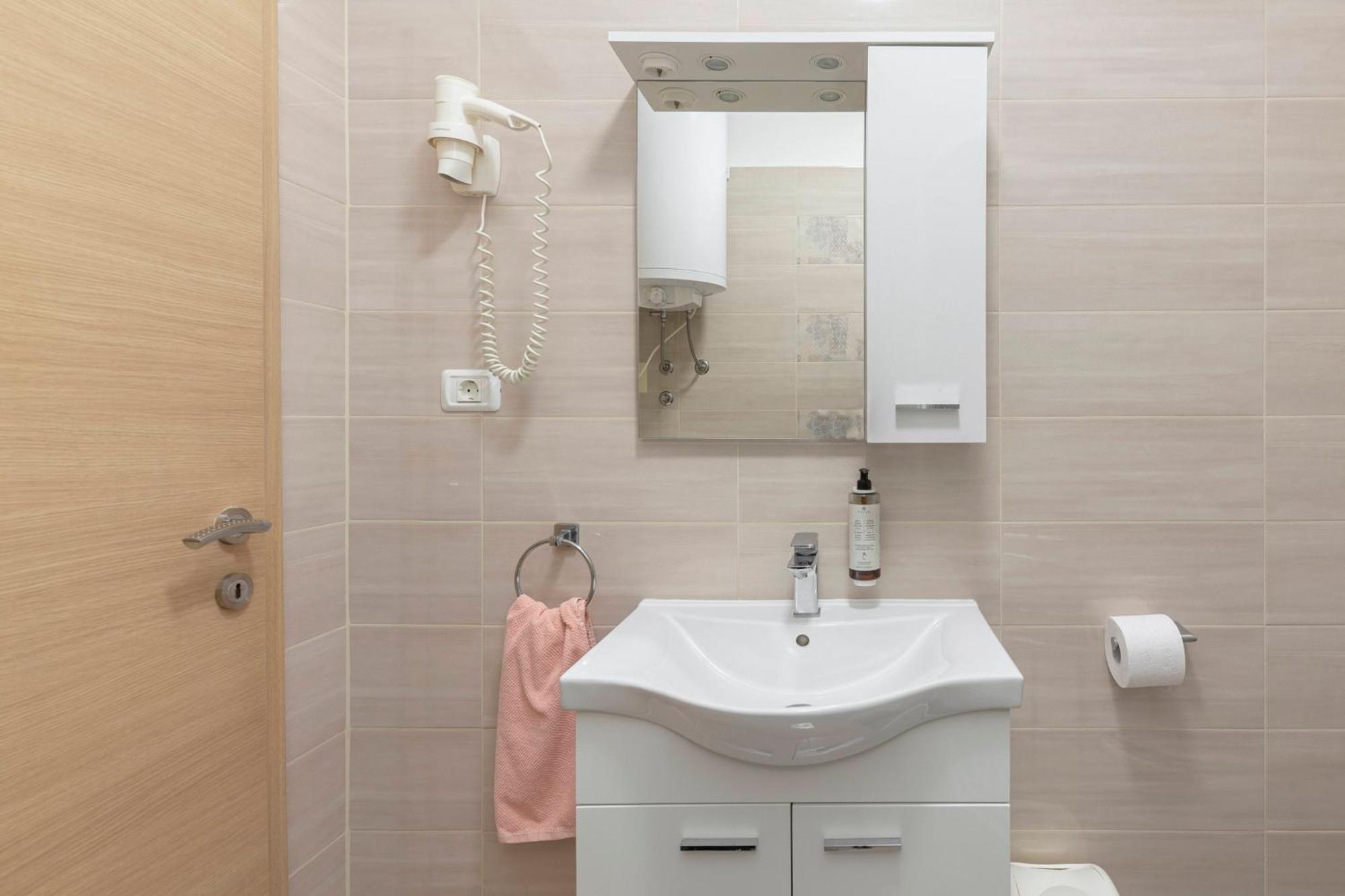 Apartma Vesna 科佩尔 外观 照片