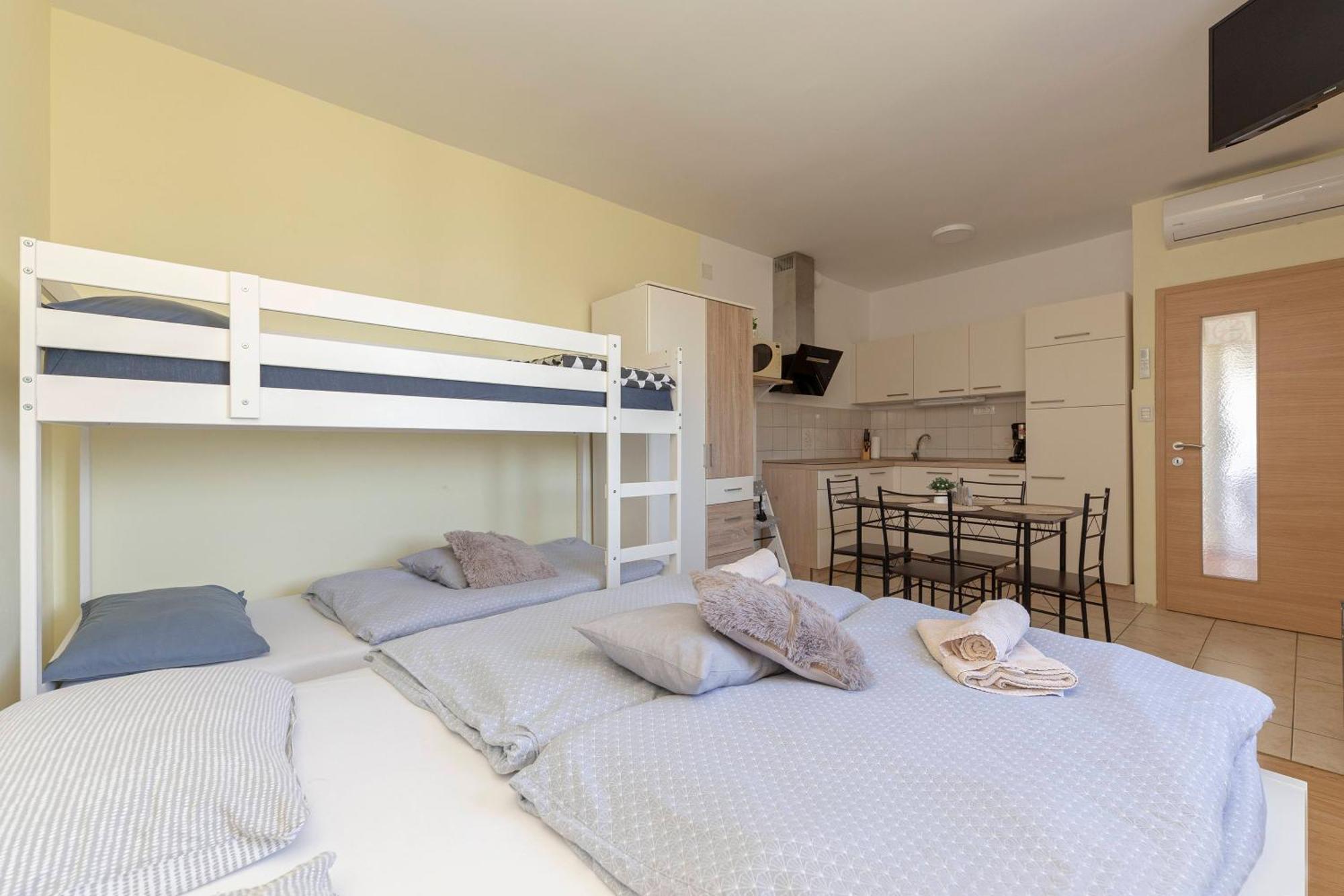 Apartma Vesna 科佩尔 外观 照片
